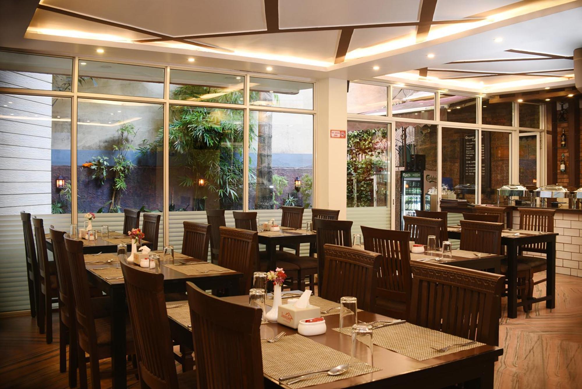 Hotel Jampa Kathmandu Exteriör bild